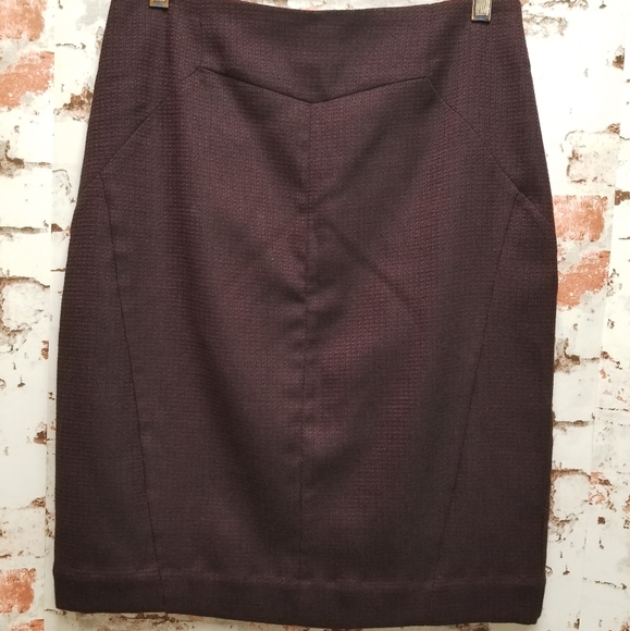 Worthington Dresses & Skirts - Worthington Career Pencil Skirt, size 4, plum/prpl